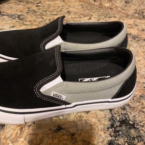 Vans - black/grey - size 9 - Picture 2 of 3